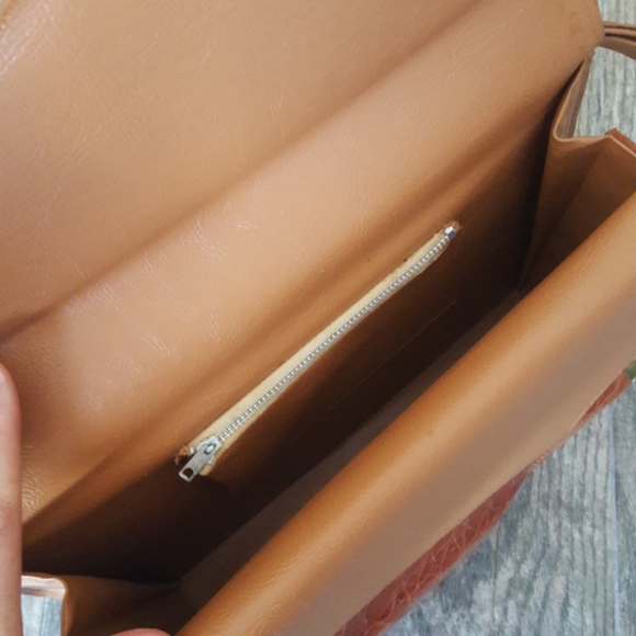 Vintage Alligator Leather Purse - Picture 5 of 8